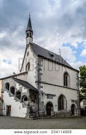 Schwaz, Austria - August 8, 2017:  View Of The Church Of The Picturesque Town Of Schwaz In  Austrian