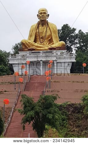 1 April 2018 Phatum Thani Thailand ; Golden Stone Statue Of A Buddha Temple In Thailand.