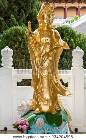 Hacienda Heights, Ca, Usa - March 23, 2018:  Golden Statue Of Avalokitesvara Bothisattva, Guanyin, W