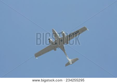 Hs-dww, Private Diamond Da-42 Twin Star