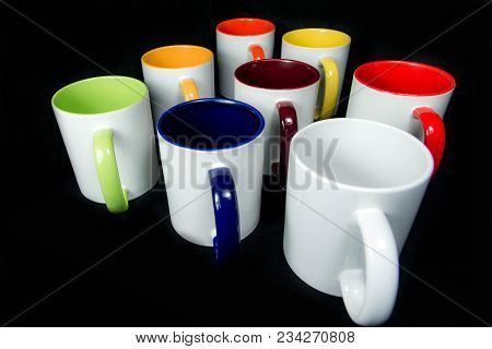 Insulated Unprinted Cups For Sublimation Of Different Shapes, Colors And Designs - Designer On A Bla