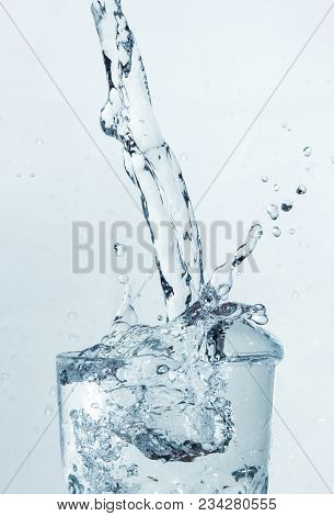 Water Splash Horizont Square Pure Water Flow