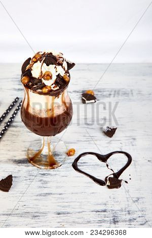 Extreme Milkshake With Chocolate