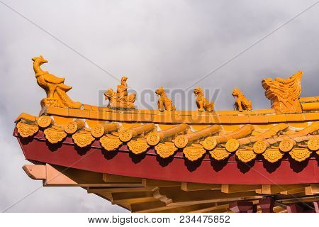 Hacienda Heights, Ca, Usa - March 23, 2018: Red Ochre Roof Structure Of Hsi Lai Buddhist Temple Unde