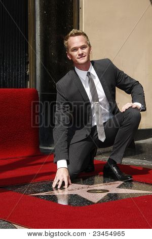 LOS ANGELES, CA - 15 Eylül: Neil Patrick Harris nerede Neil Patrick Harris alır bir törenle