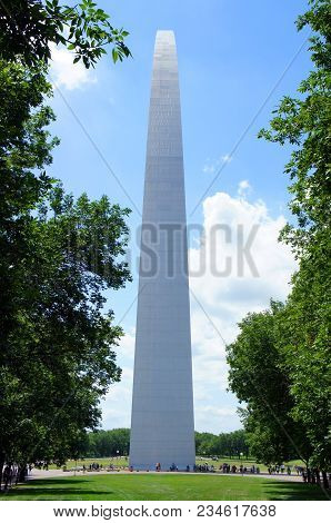 St. Louis Arch On A Sunny Day