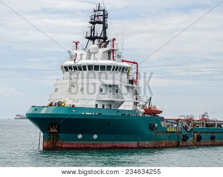 Labuan,malaysia-march 24,2018:platform Supply Vessel (psv) Offshore Support Vessel,ready To The Offs