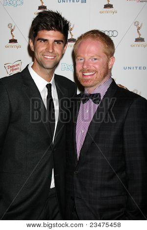 LOS ANGELES - SEP 16: Justin Mikita, Jesse Tyler Ferguson 63rd Primetime Emmy Awards kunstnere NOM