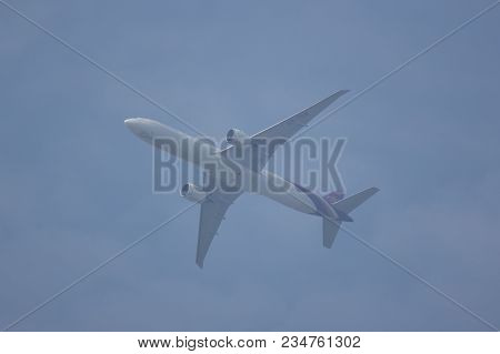 Boeing 777-300 Of Thai Airway.