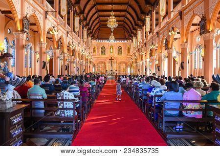 Chantaburi, Thailand - January 1, 2016: Christian People Attending Religion Ceremony In Christ Churc