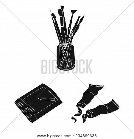 Painter And Drawing Black Icons In Set Collection For Design. Artistic Accessories Vector Symbol Sto