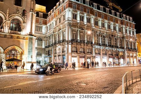 Lisbon - April 01 , 2018 :  Hotel At Night In Restauradores Square In Lisbon. Restauradores Square