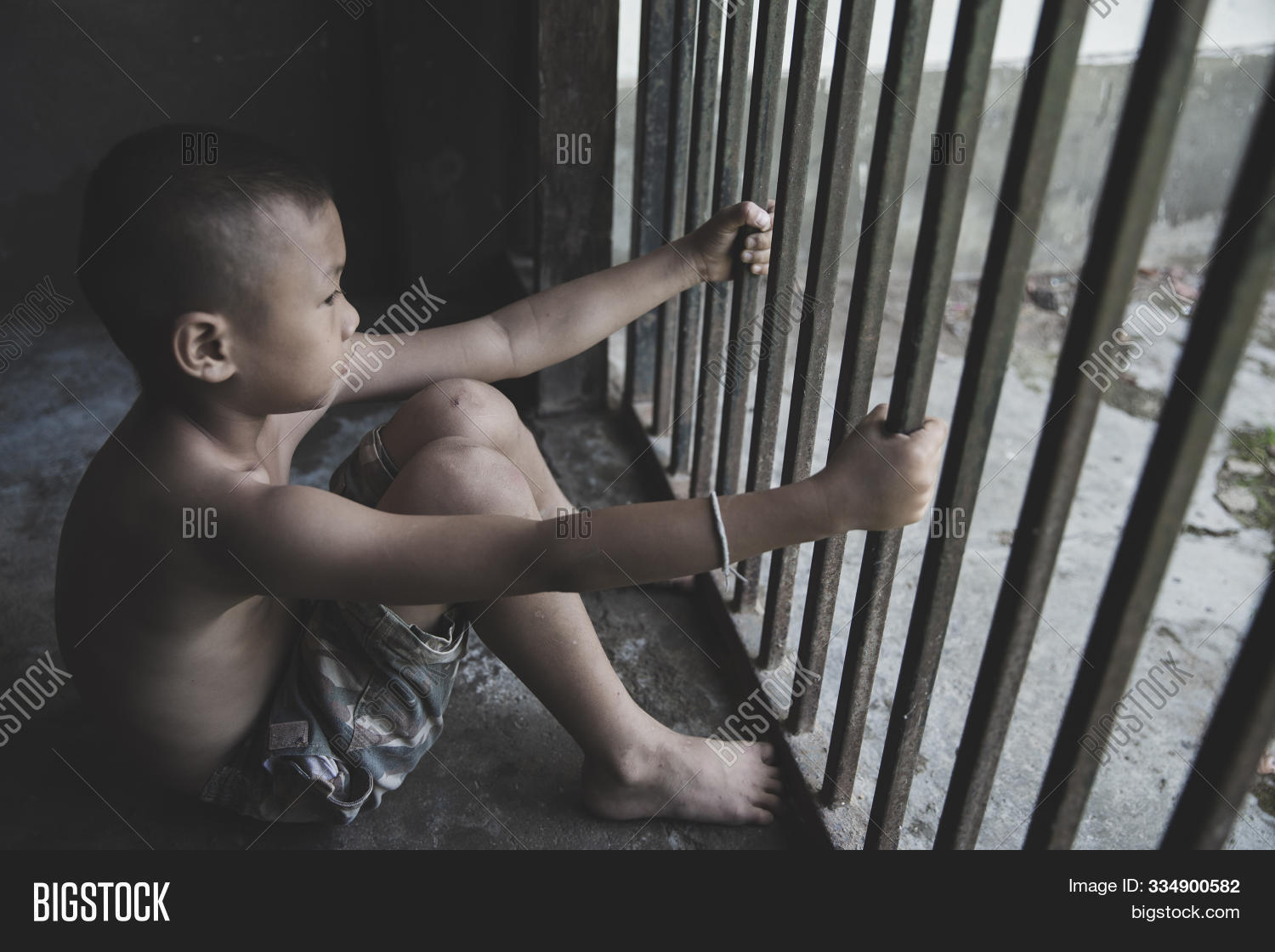 Imagen y foto Child Locked Steel (prueba gratis) Bigstock