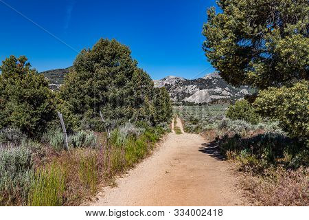 The City Of Rocks In Idaho Marked The Halfway Point Of The California Trail And Today Offers Rock Cl