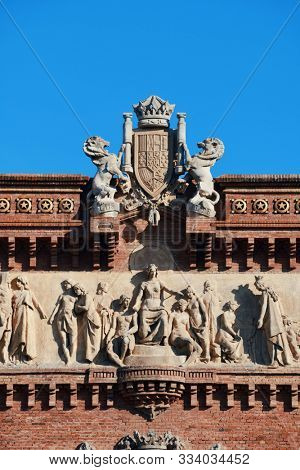 Arc de Triomf was built by architect Josep Vilaseca i Casanovas as the main access gate for the 1888 Barcelona World Fair