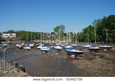 Både på Aberdour Harbour