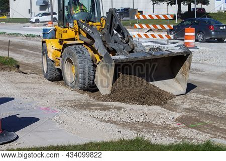 Manitowoc, Wi Usa September 22 2021: Construction Of A New Road