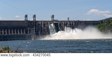 Russia, Divnogorsk, July 2021: Krasnoyarsk Hydroelectric Power Station. Water Discharge At The Dam I