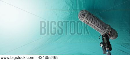 Microphone Boom Type. Sound Recorder Boom Mic And Tripod Stand.