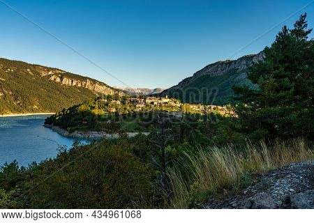 Scenic View Of Lac De Castillon Near Verdon River And Gorge, Saint-julien-du-verdon, Provence, Franc