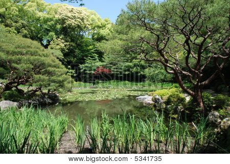 Heian-jing helligdom haver