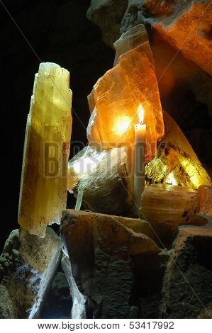 Cave gypsum plate