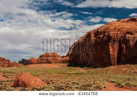 sleeping dragoon, Monument Valley