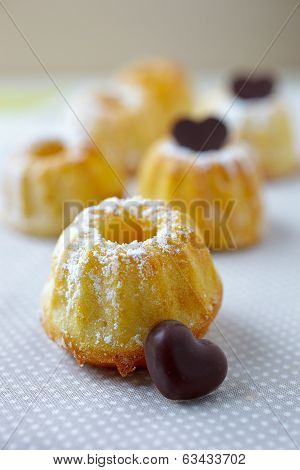 Mini bundt cakes