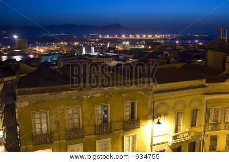 Nachtansicht von Cagliari