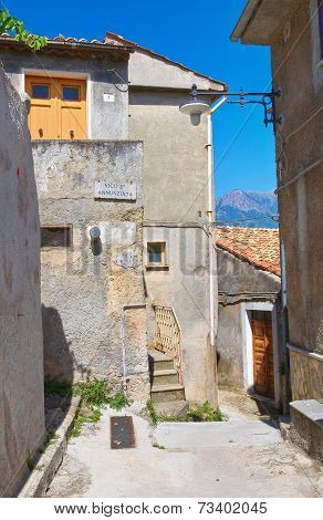 Alleyway. Morano Calabro. Calabria. Italy.