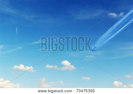 Airplane Contrails