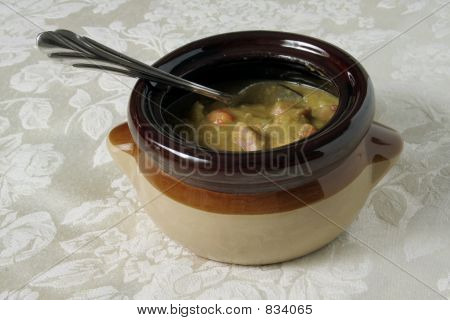 Zuppa di piselli, stoviglie informale