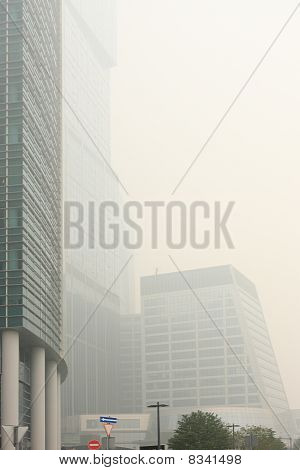 Skyskrabere Under den tunge Smog