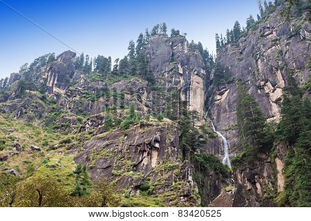 Jogini Waterfall, Manali