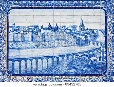 Aveiro Station Decor