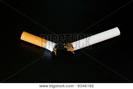 Trasiga cigarett med eftertanke