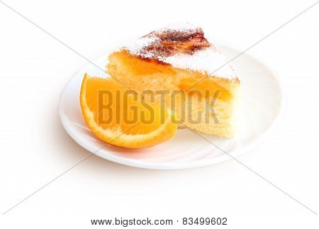 Air cake with oranges and sugar