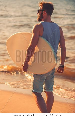 In Searching Of Big Wave.