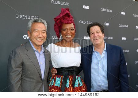 LOS ANGELES - AUG 29:  Kevin Tsujihara, Tina Lifford, Peter Roth at the Premiere Of OWN's 