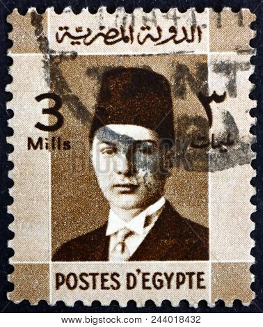 Egypt - Circa 1937: A Stamp Printed In Egypt Shows King Farouk Of Egypt, Portrait, Circa 1937