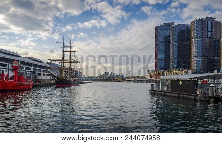 Sydney, Australia - May 22, 2017: View Of Sydney Wharf On Pyrmont Bay. Iconic Barangaroo To Right At