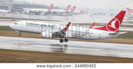 Airplane Landing To Airport