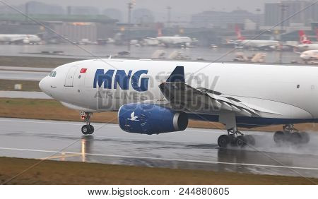 Airplane Landing To Airport