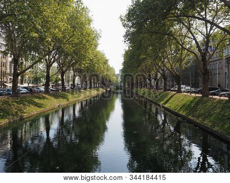 Stadtgraben (city Moat) In Koenigsallee Street In Duesseldorf