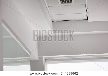 Multi-level Ceiling With Three-dimensional Protrusions And A Suspended Tiled Ceiling With Roller Bli