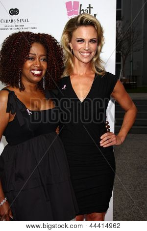LOS ANGELES - APR 13:  unknown, Kelly Sullivan arrives at the 