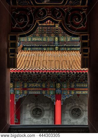 Nonthaburi, Thailand - 26 Dec 2021 : Symmetry View Of Architecture Chinese Style Temple In Wat Borom