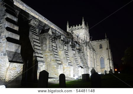 Exterior of Dunfermline Church