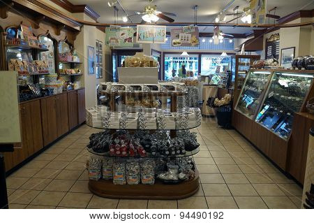 Kilwin's Interior