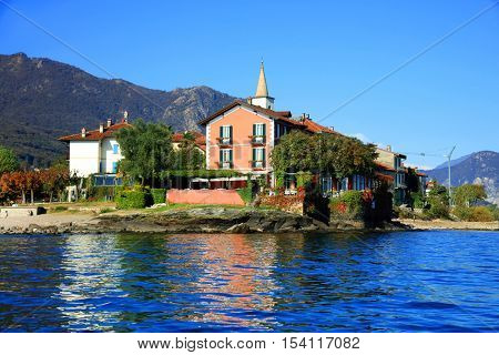 Scenic view of the Isola dei Pescatori (Fishermens Island), Lago Maggiore, Italy, Europe